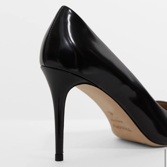 THEORY**Black Amria Calf Leather Pumps**EU 40 US 10 $355 - Picture 5 of 13